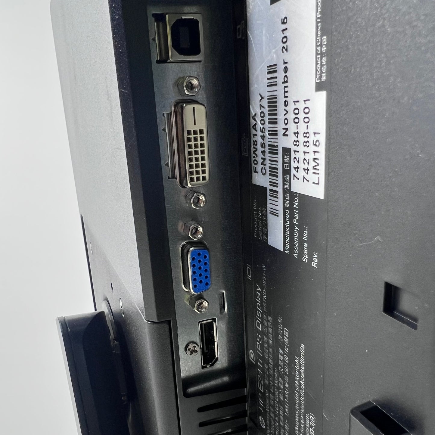 HP EliteDisplay E24i G4