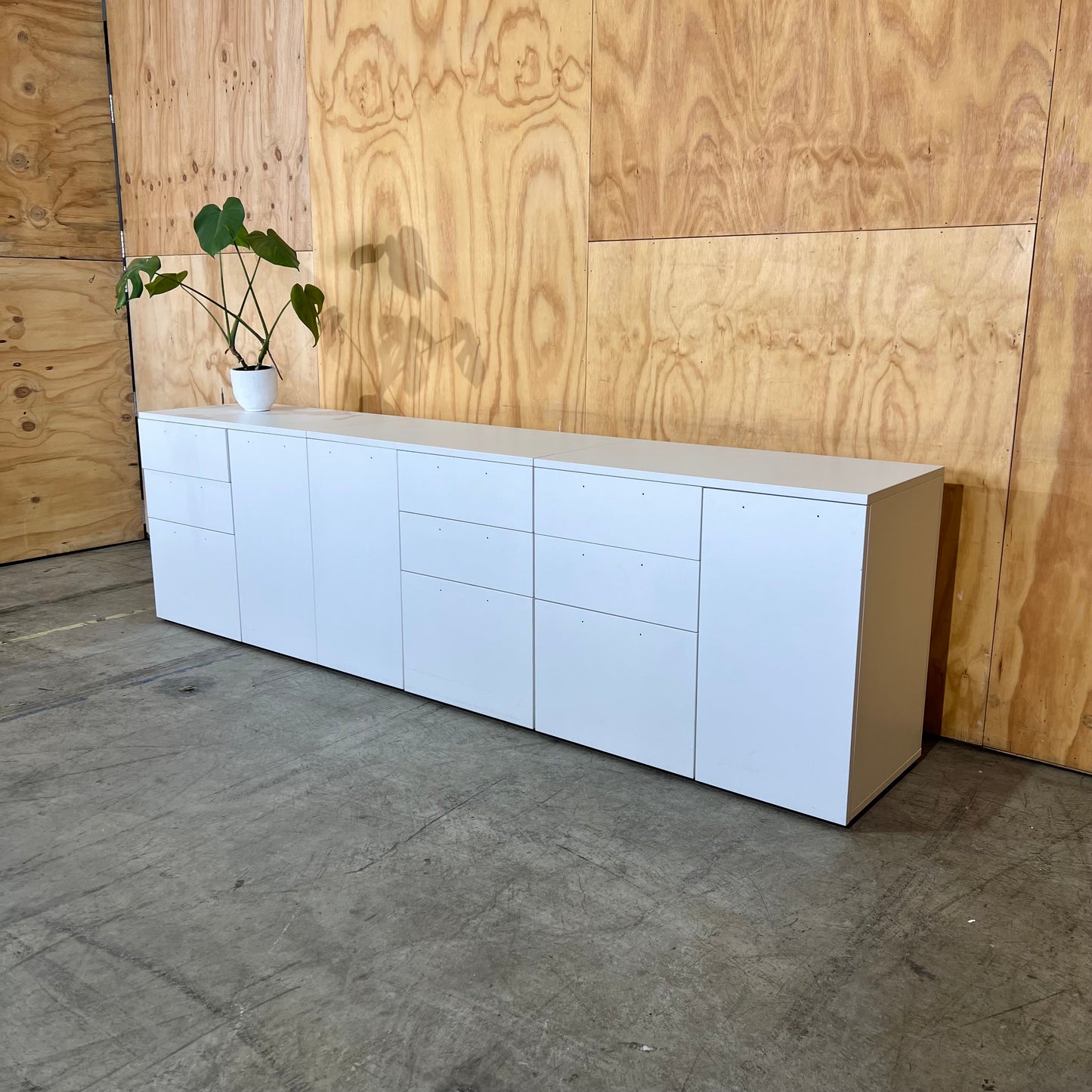 White Modular Office Cupboard (missing handles)