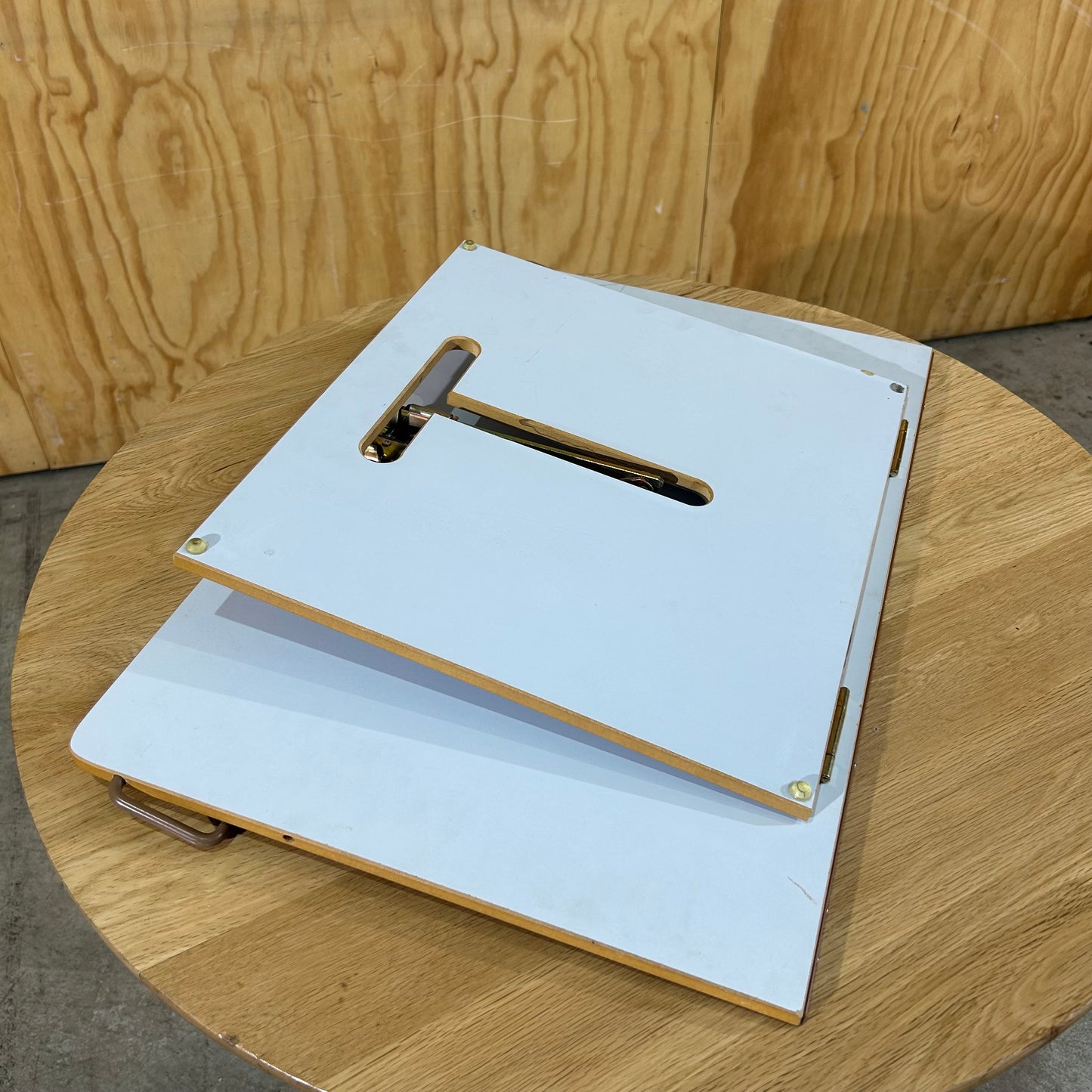 Therapod Drafting Board and Stand