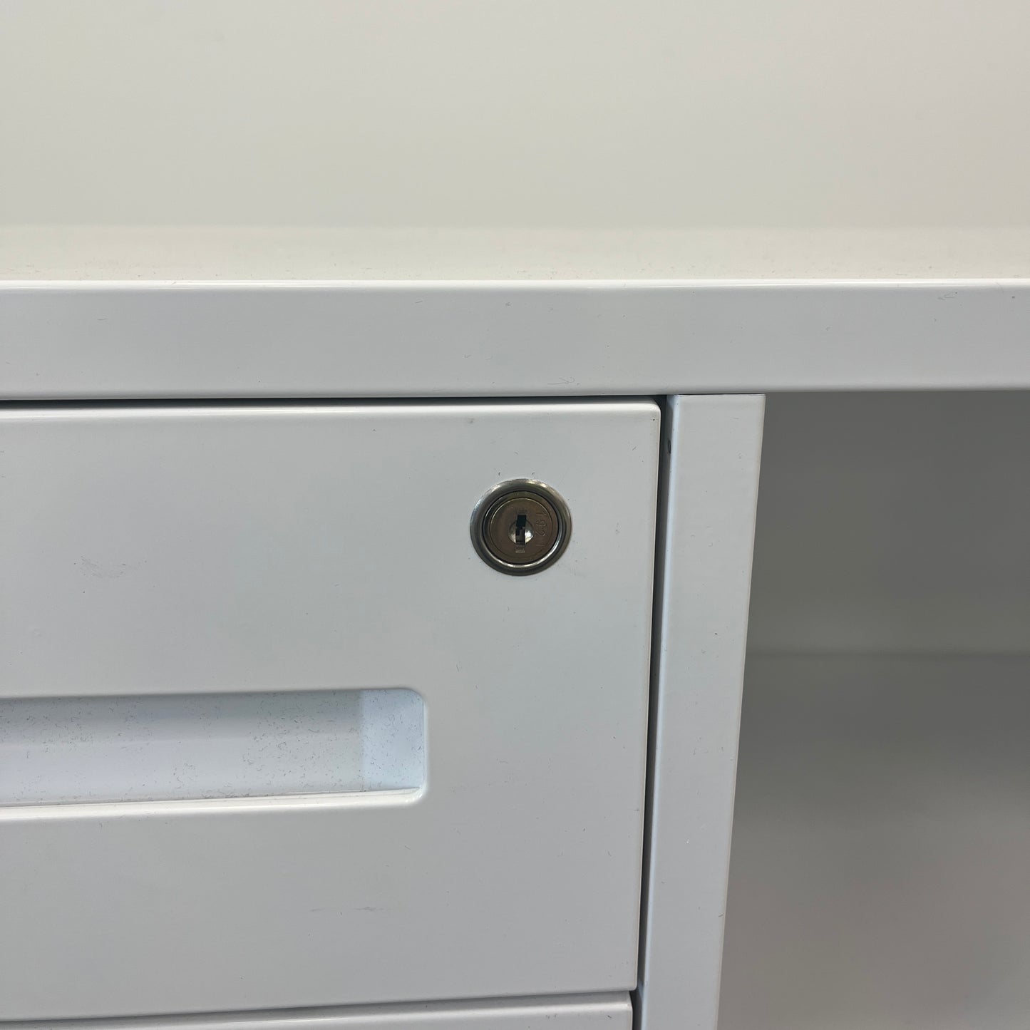 White Open Caddy Unit