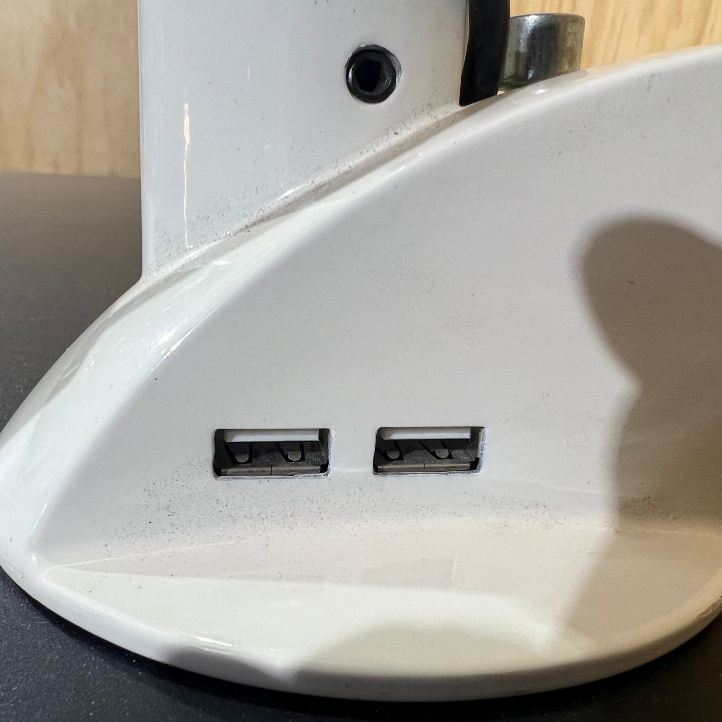 Halefe White Monitor Arm with USB Ports