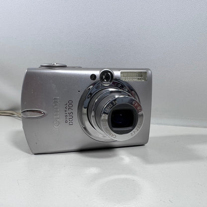 Canon Digital IXUS 700