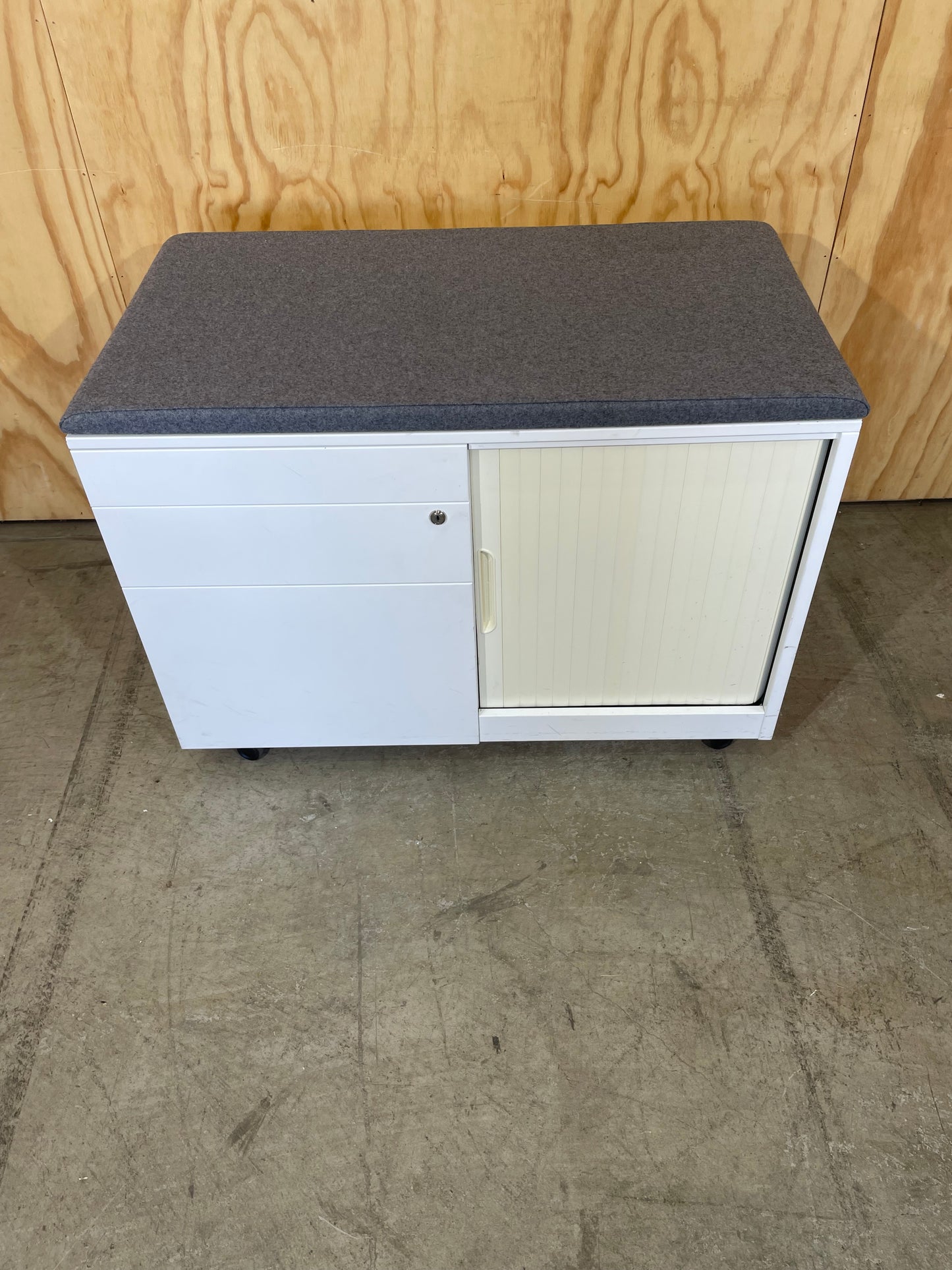 Schiavello Cache Tambour Caddy with Grey Cushioned Top