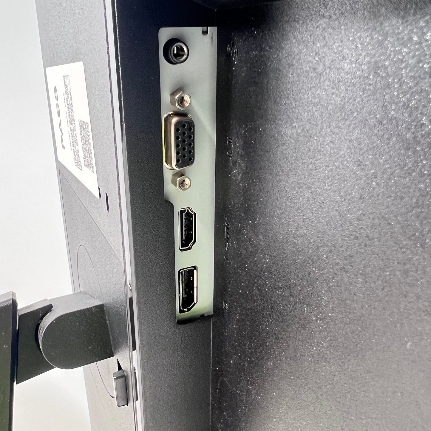 HP FHD IPS monitor 23'