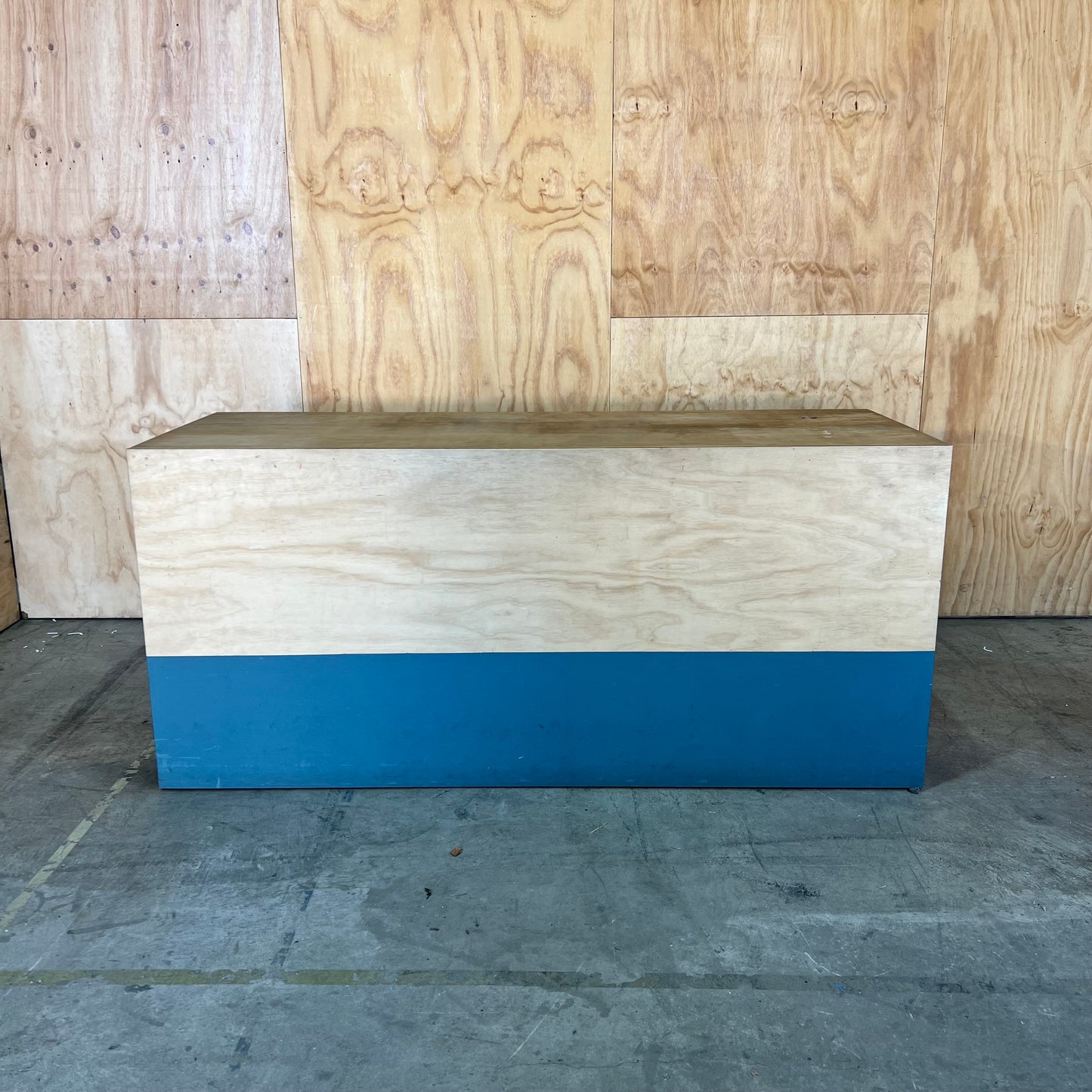 Ply Retail Reception Desk