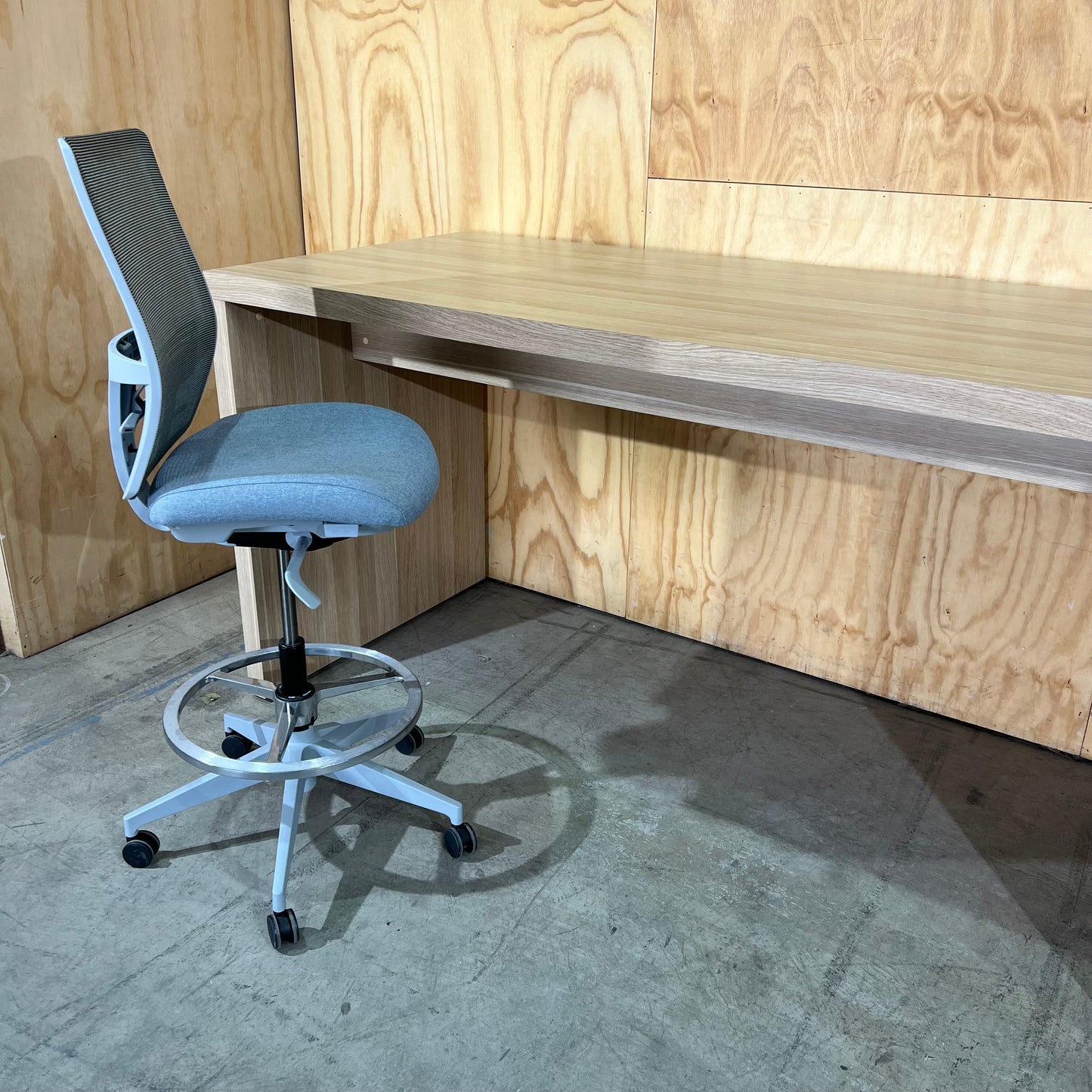 Krost Jive S Counter Table