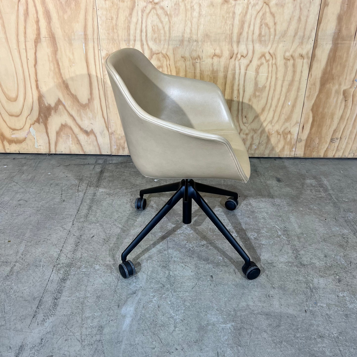Vinyl Tub Chair by Donati (B Grade)