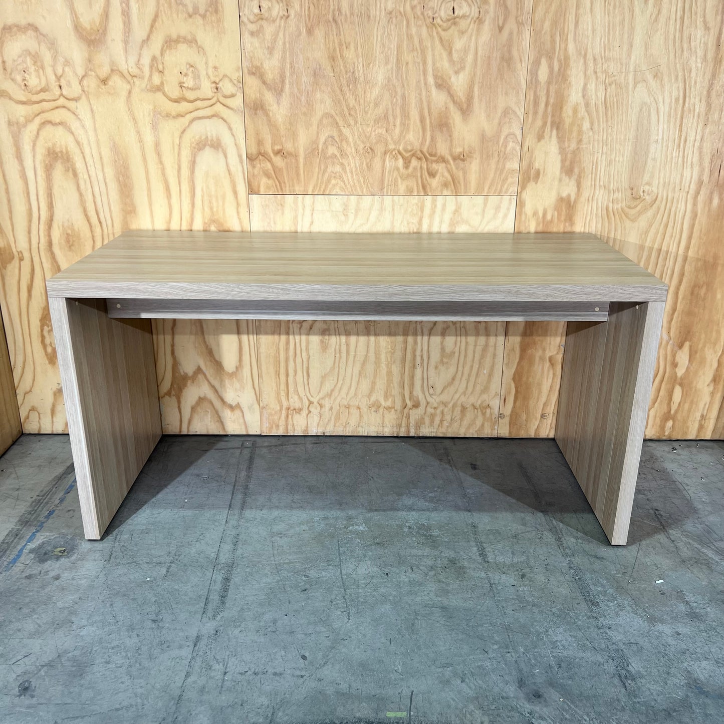 Krost Jive S Counter Table