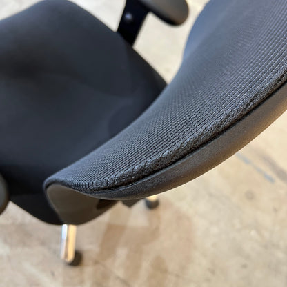Professional Ergonomic Mesh Chair in Black