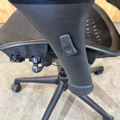 Ergonomic Mesh Task Chair with Headrest