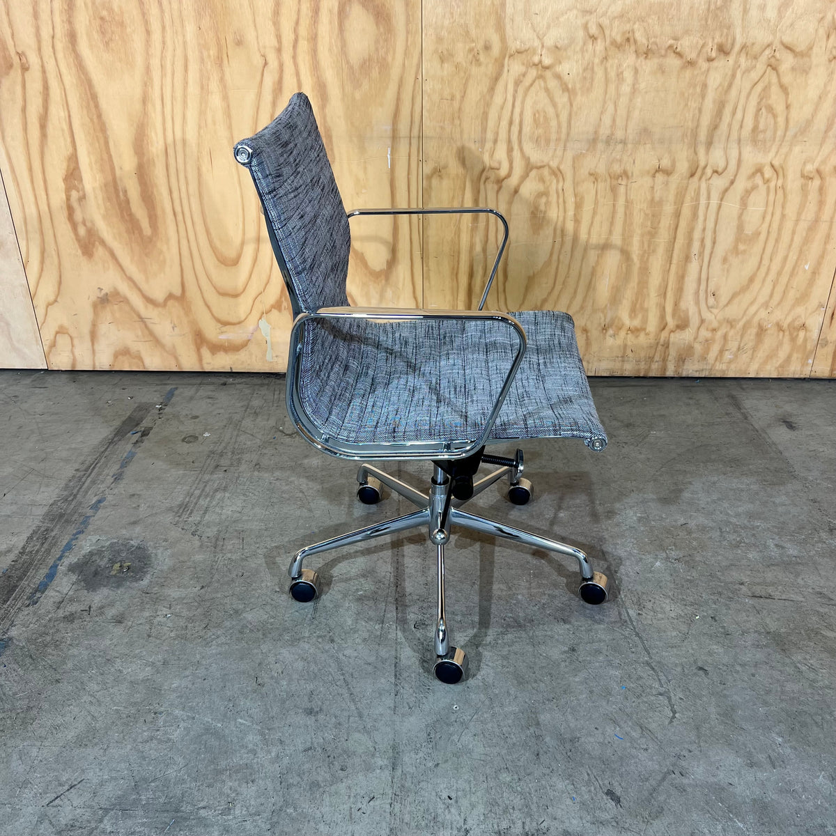 Grey Upholstery and Chrome Task Chair