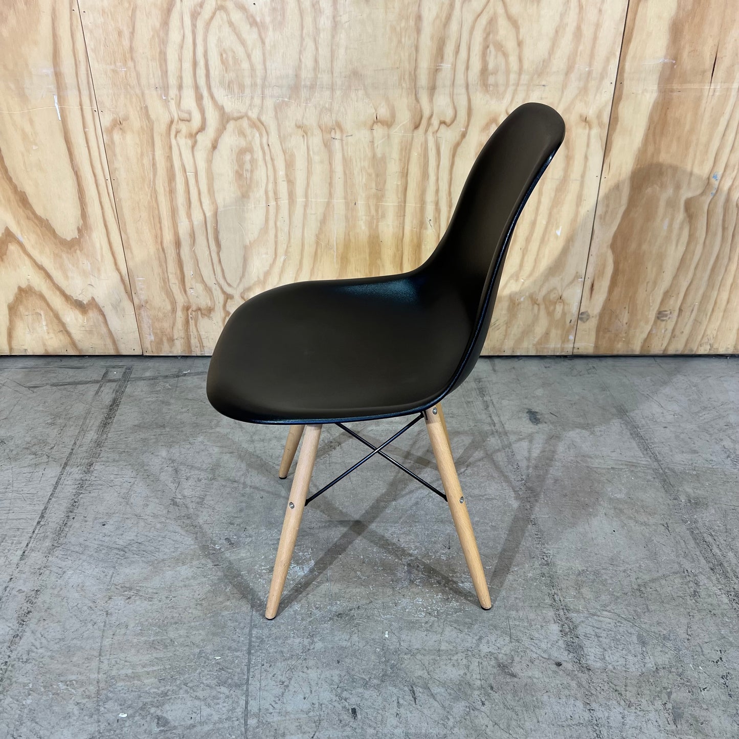Black replica Eames Moulded Chair