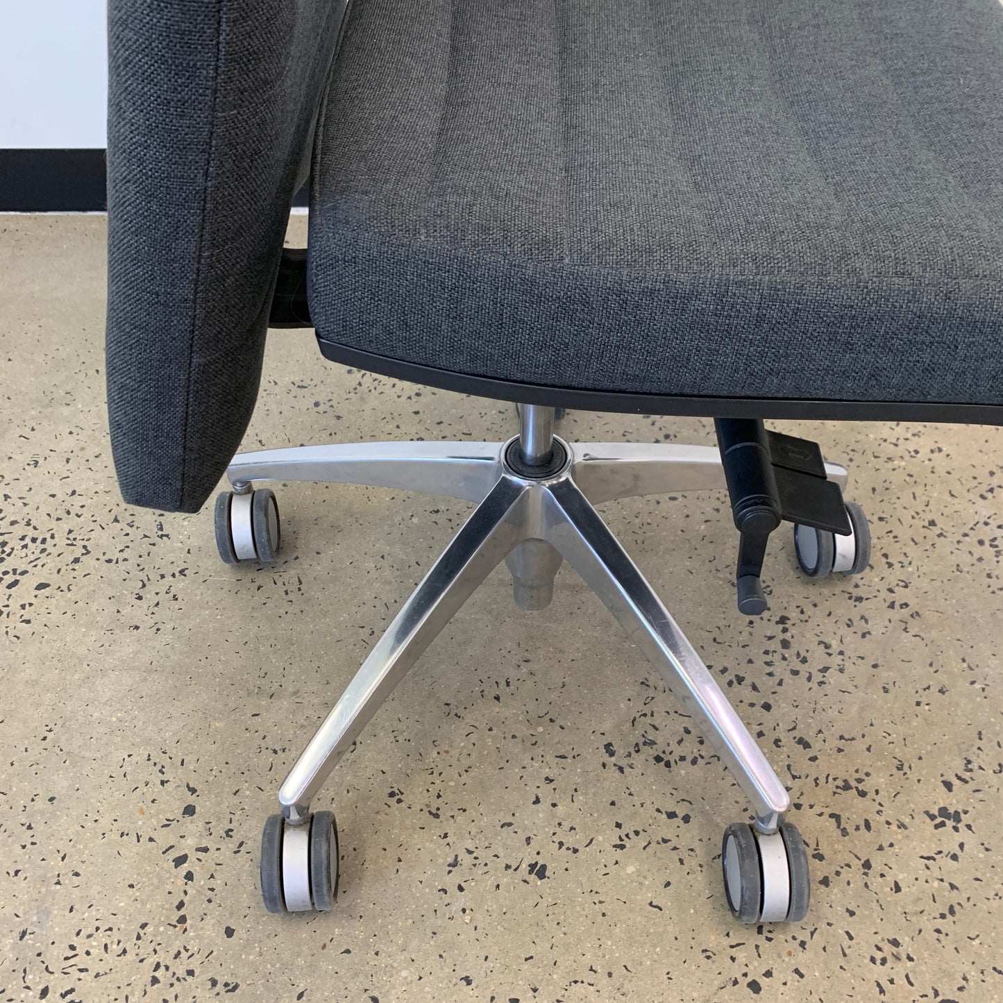 Donati Highback Grey Office Chair
