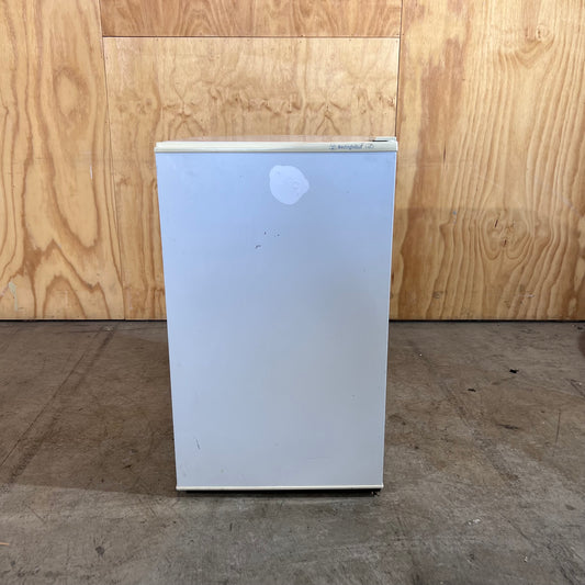 Westinghouse 140 Litre Bar Fridge and Freezer RA140M-R