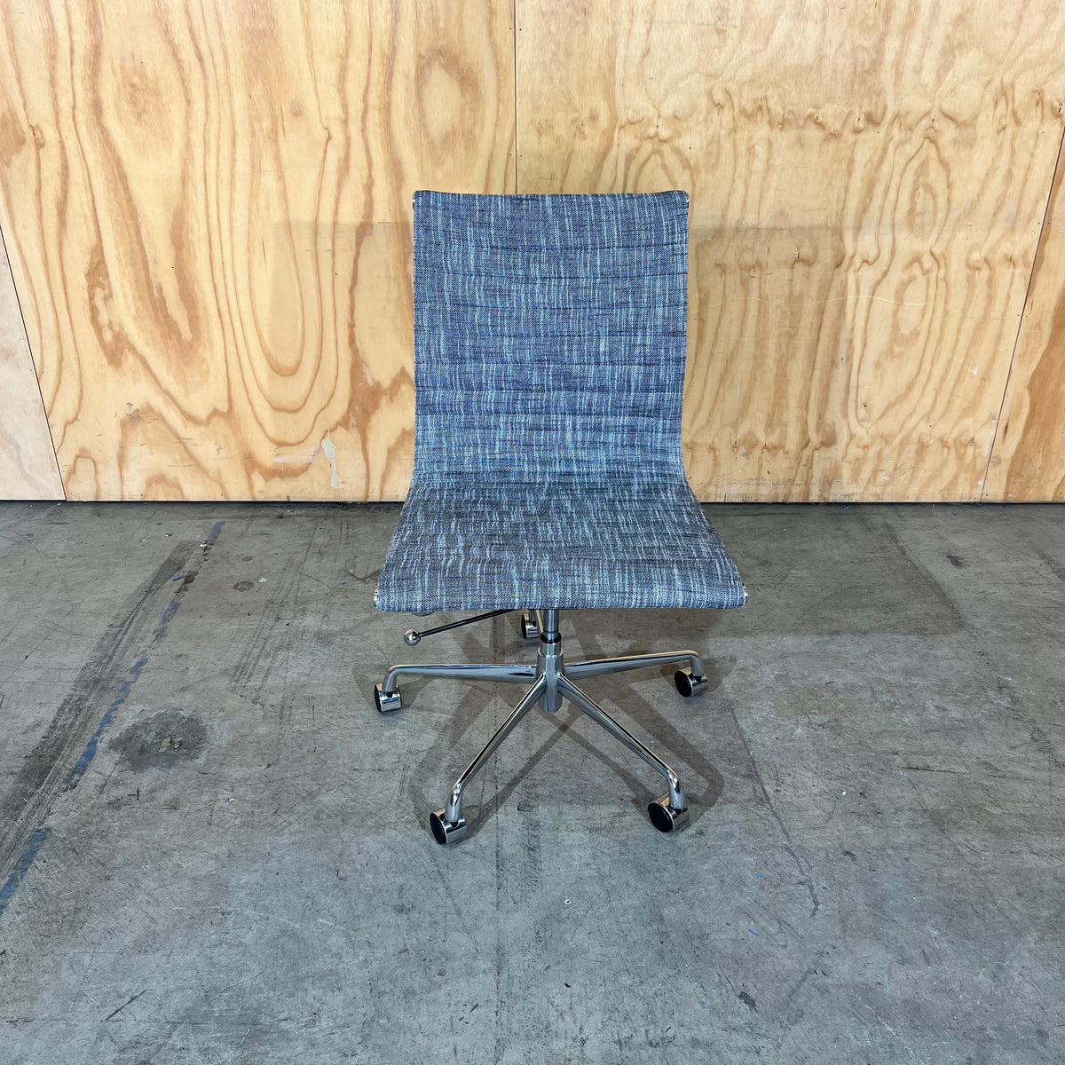 Grey Upholstery and Chrome Task Chair