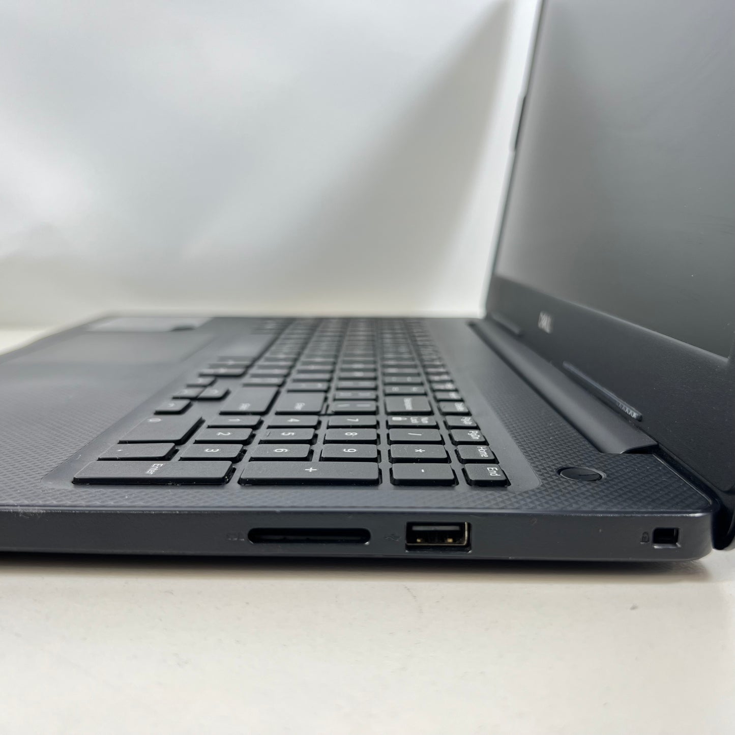 Dell Vostro 15 3000 Laptop