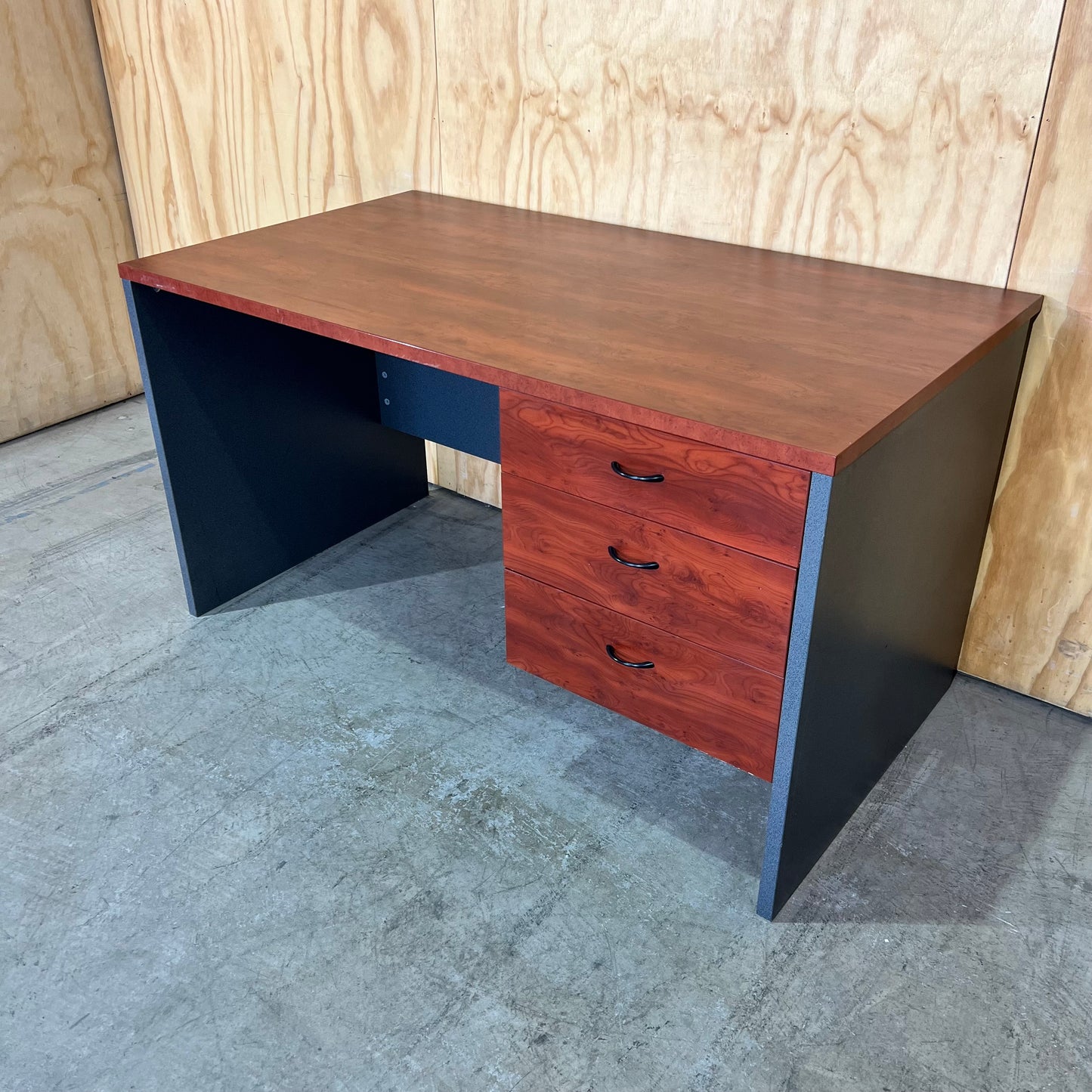 Desk with integrated Pedestal in Cherry Wood Laminate
