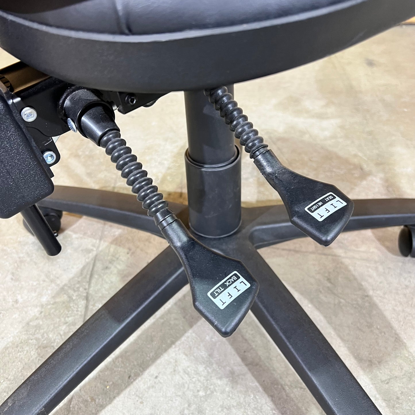 Medium Leather-Look Task Chair in Black