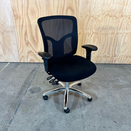 Professional Ergonomic Mesh Chair in Black