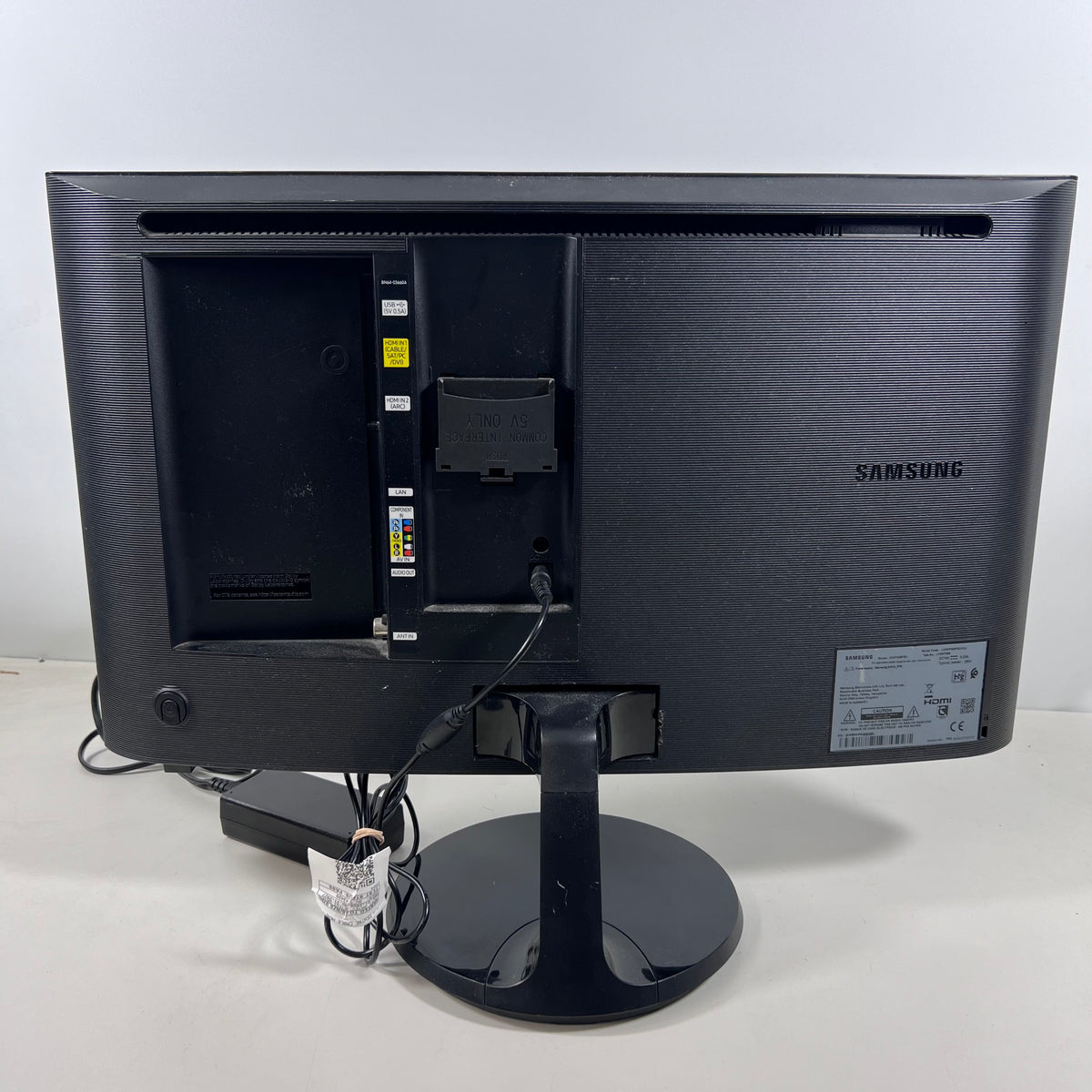Samsung Monitor-Smart TV hybrid V24F39SFEX