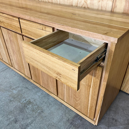 HENSLEY Solid Timber Buffet
