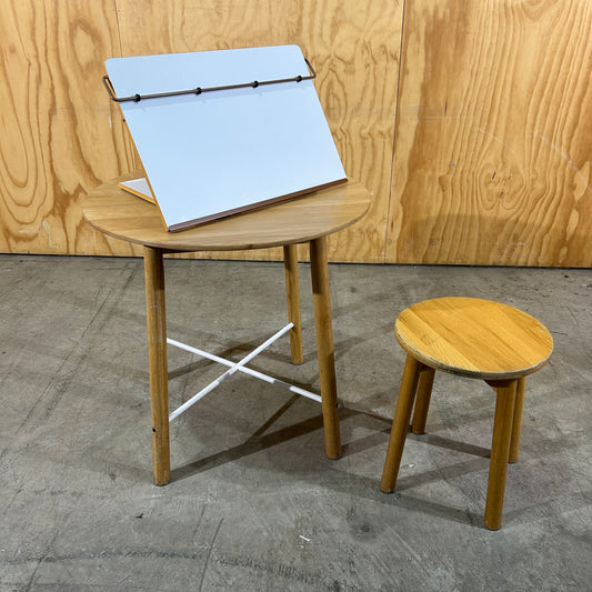 Therapod Drafting Board and Stand