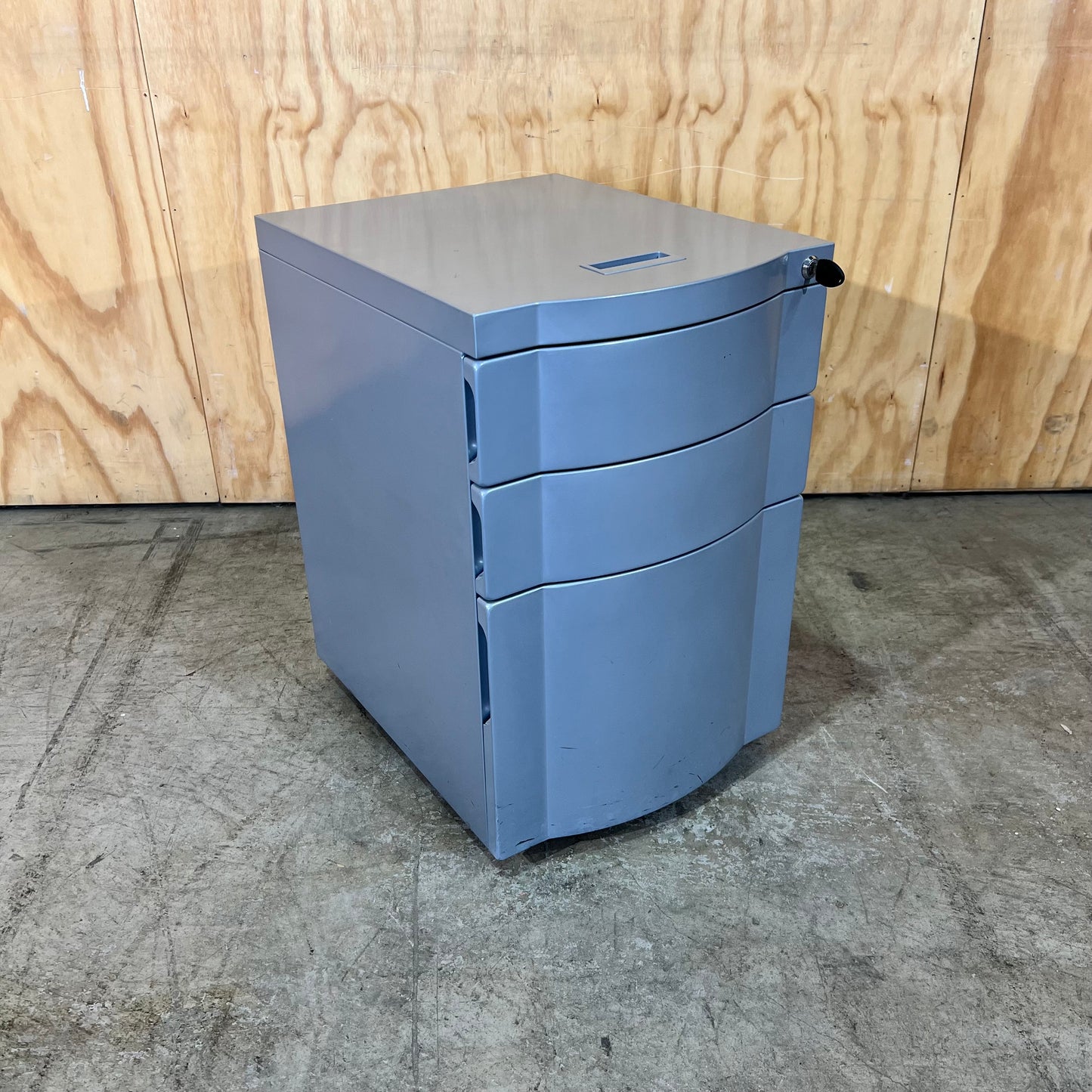 Silver Sloped 3 Drawer Pedestal