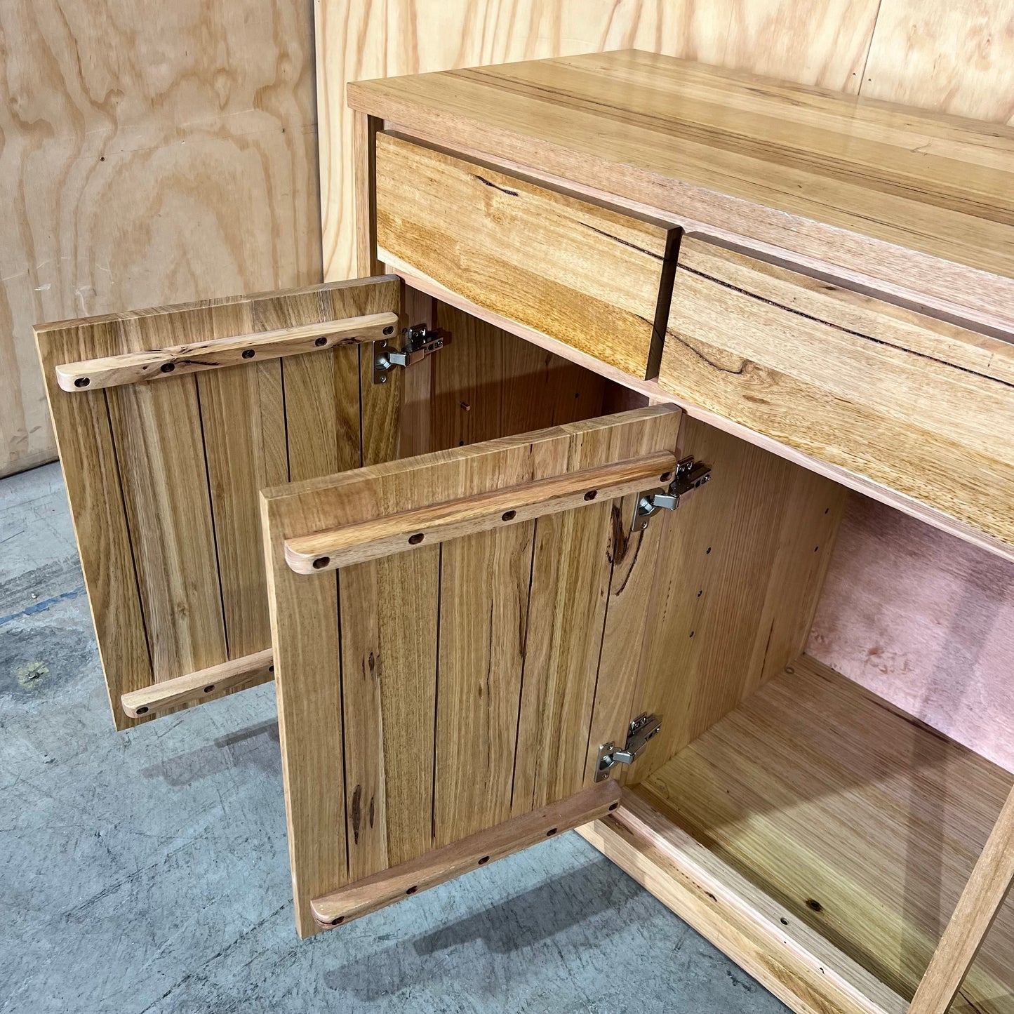 HENSLEY Solid Timber Buffet