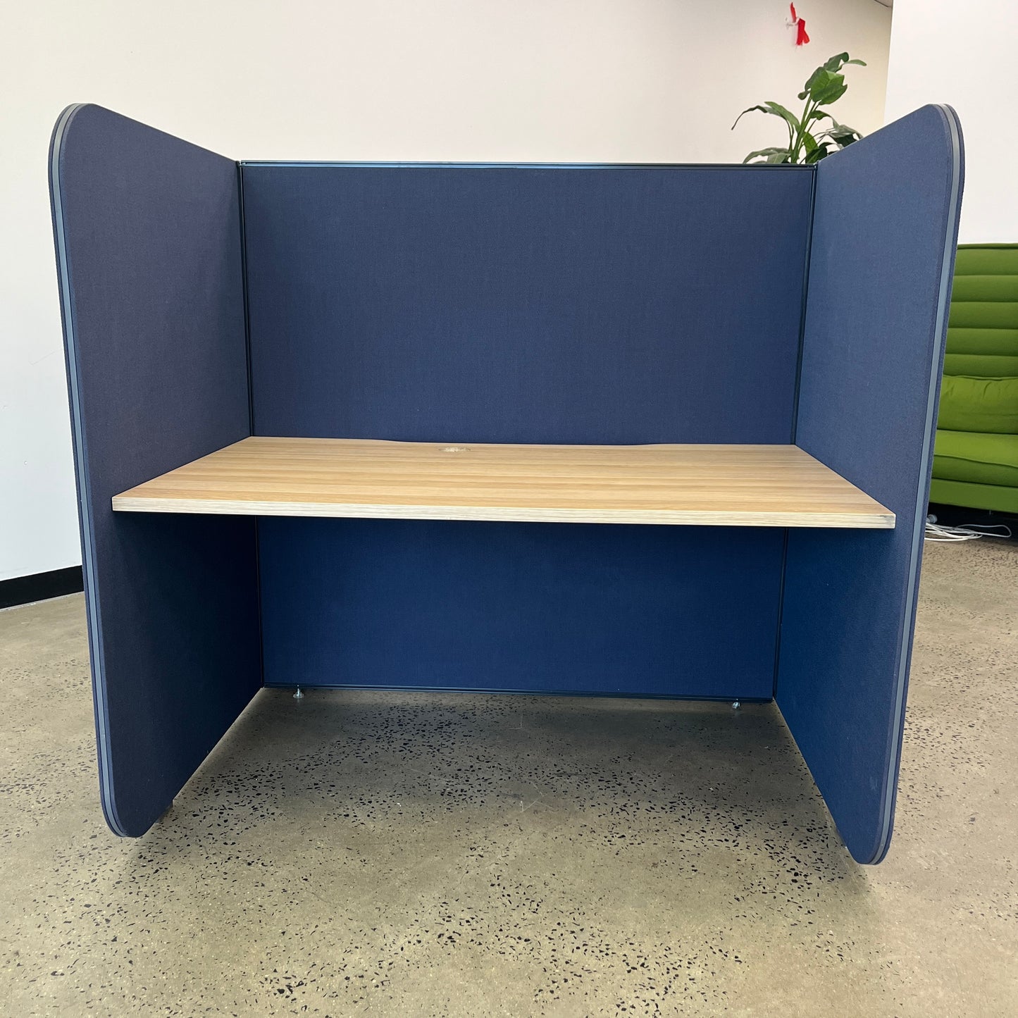 Zenith PRECINCT POD double sided in Blue with Wooden Laminate Desktop