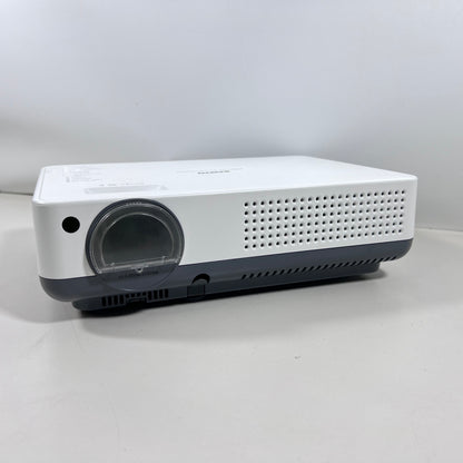 Sanyo Pro xtraX Multiverse Projector