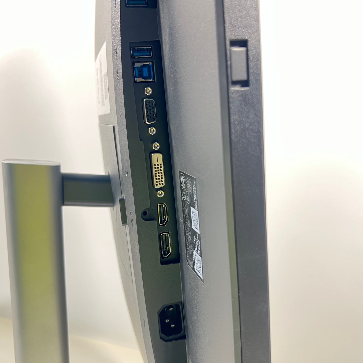 Dell 24" Monitor P2423