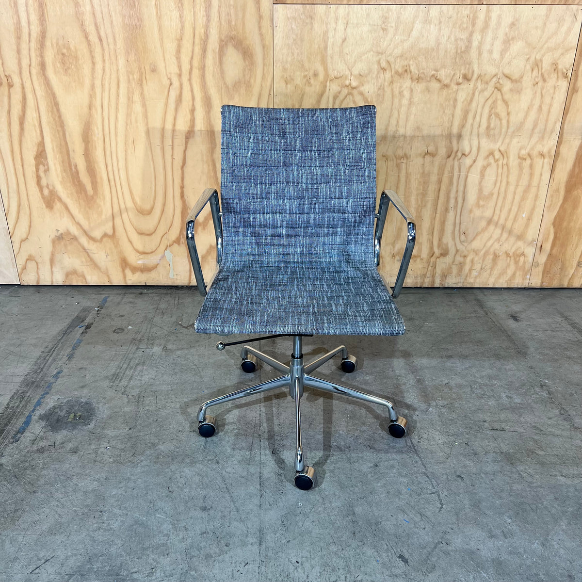Grey Upholstery and Chrome Task Chair