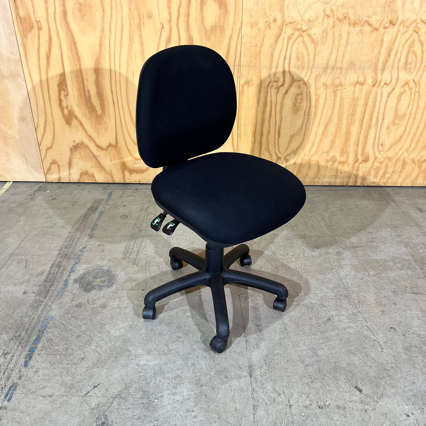 Pago Black Fabric Task Chair with Green Lever
