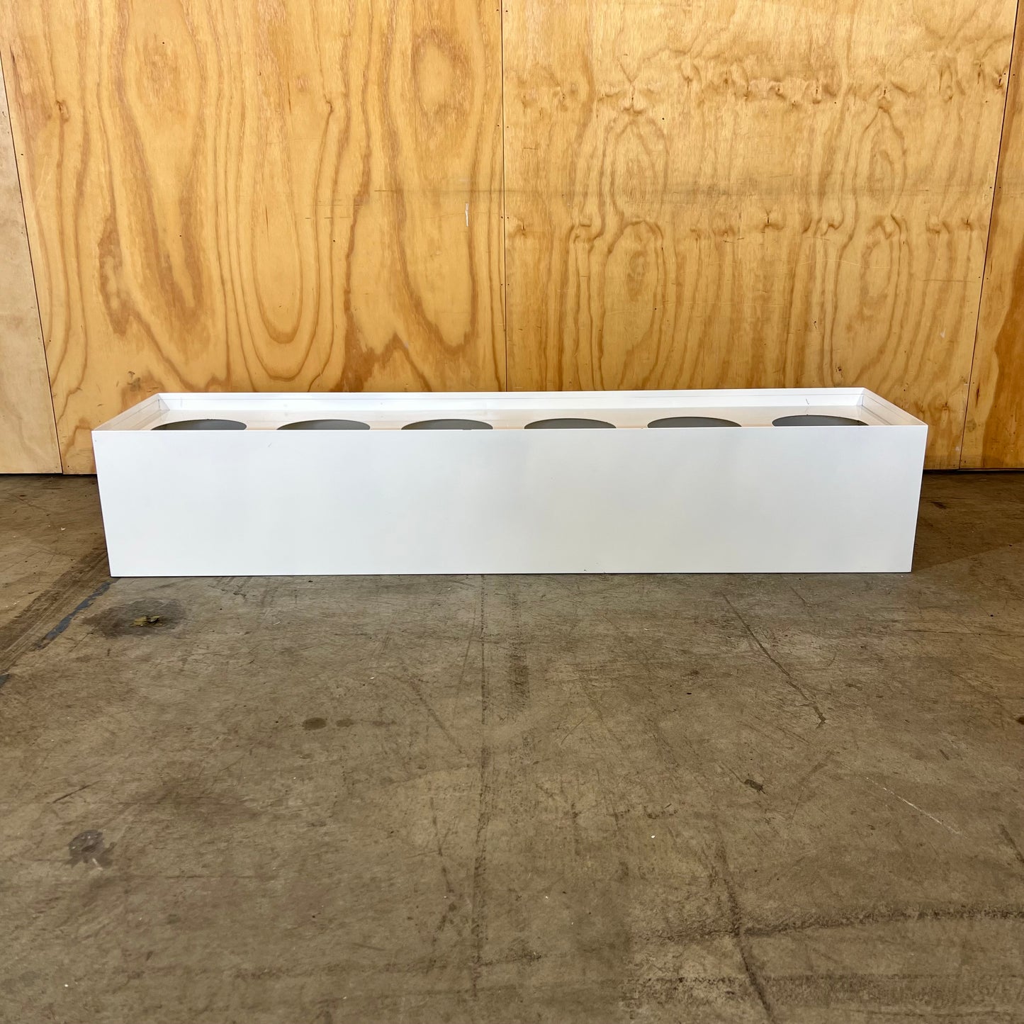 Deluxe White Metal Planter Box