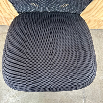 Black Mesh Task Chair