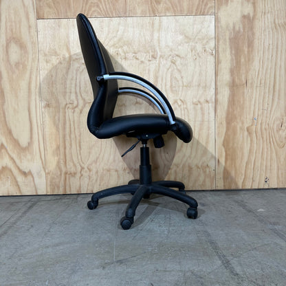 Pago Executive Mid-Back Office Chair