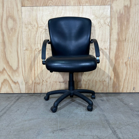 Pago Executive Mid-Back Office Chair