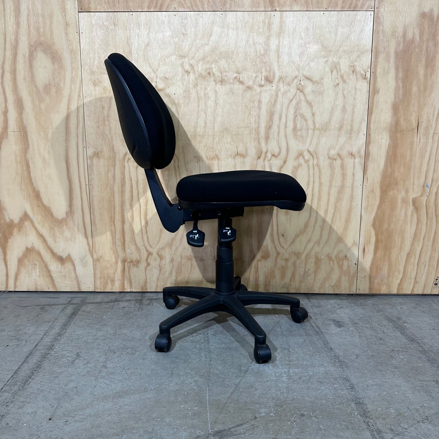 Stem Low Back Task Chair