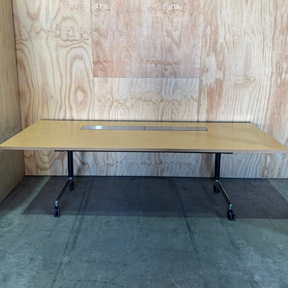 Thinking Works I.AM Flip Table with Cable Management on Castors