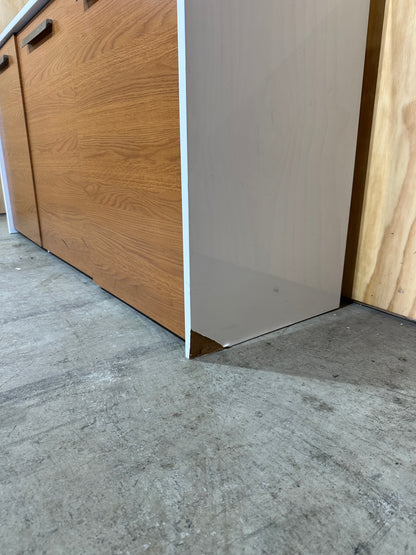 Office storage cabinet in gloss/wood veneer