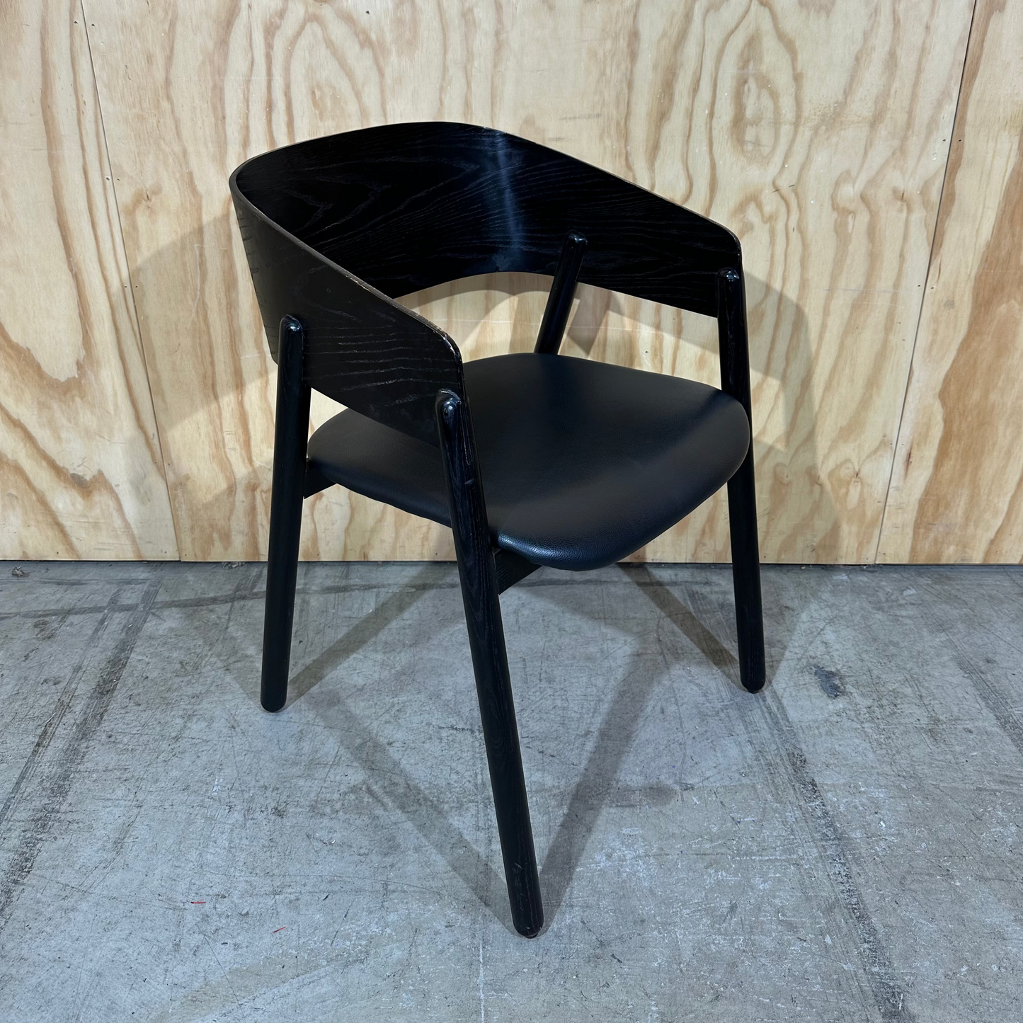 Contemporary black dining chair