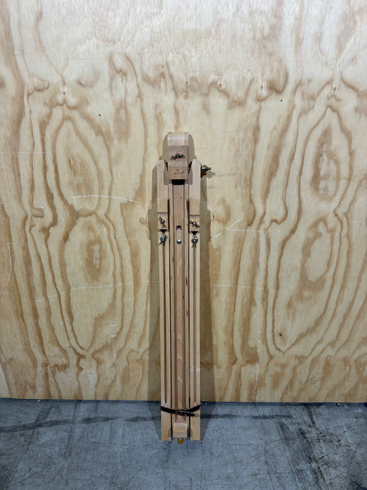 Easel