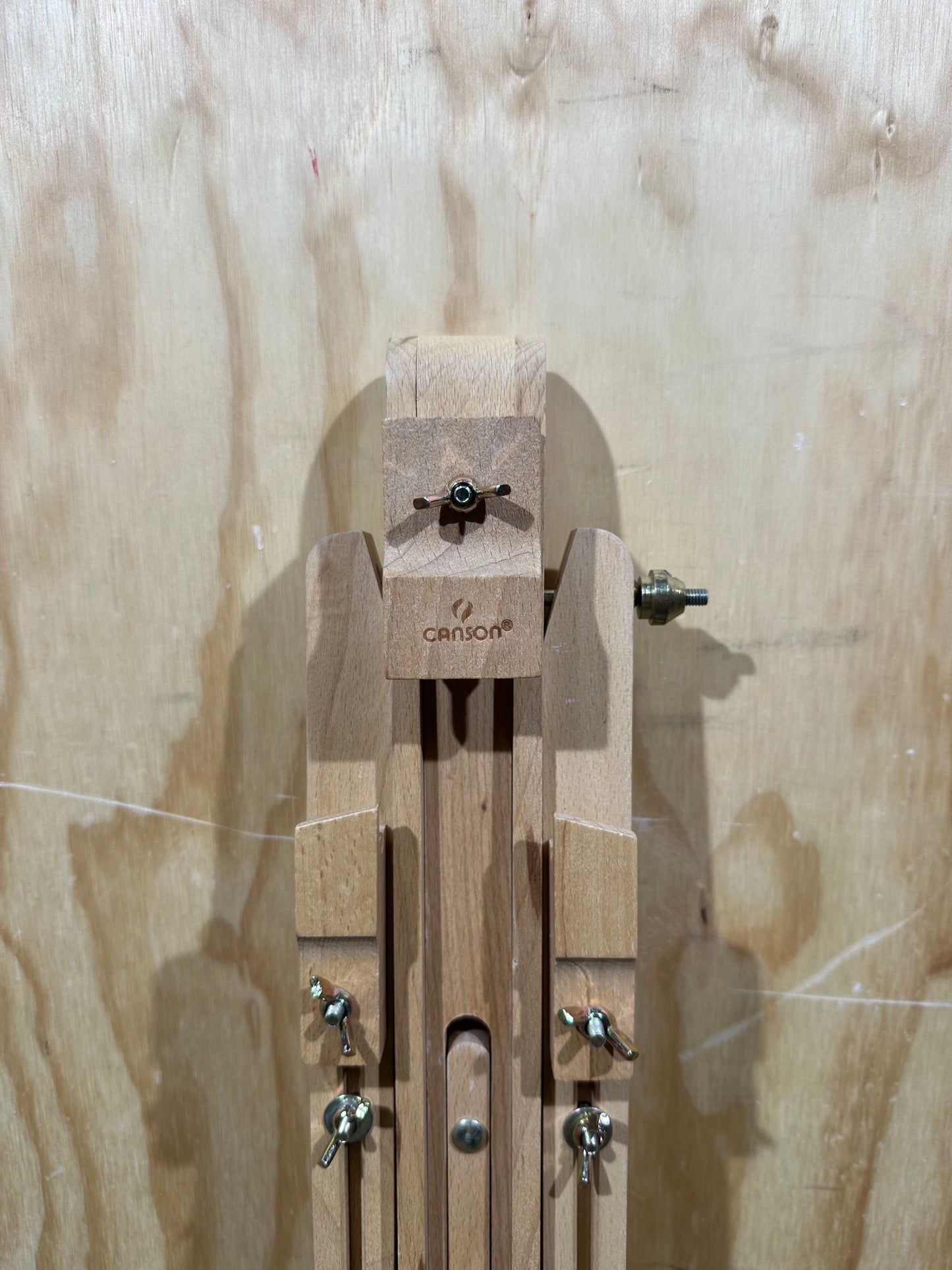 Easel