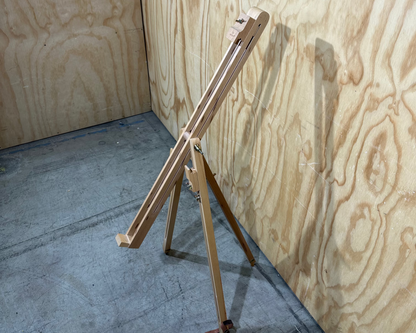 Easel