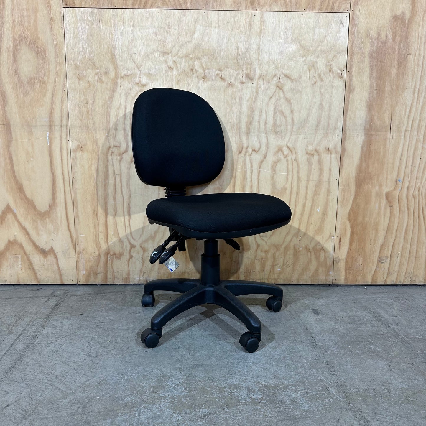 Seating Solutions Task Chair in Black