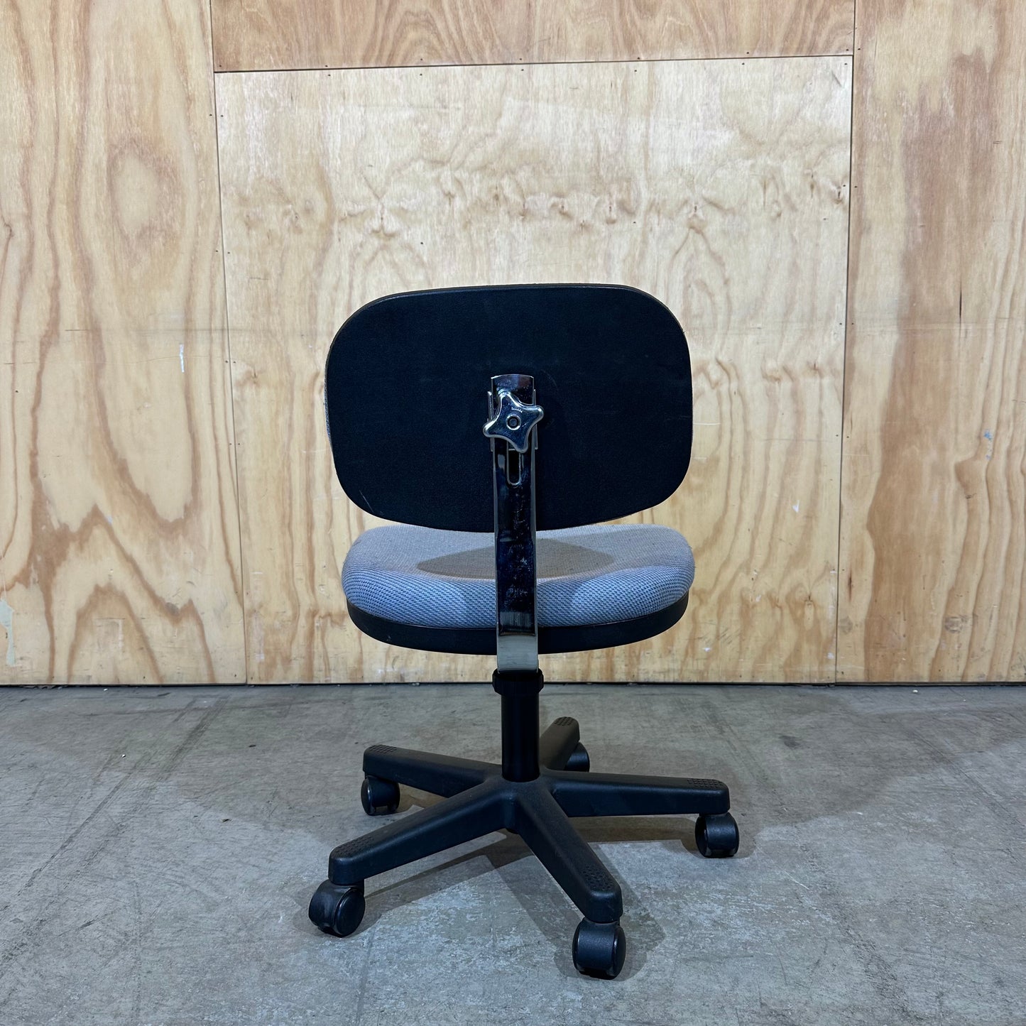 Low-Back Grey Office Chair