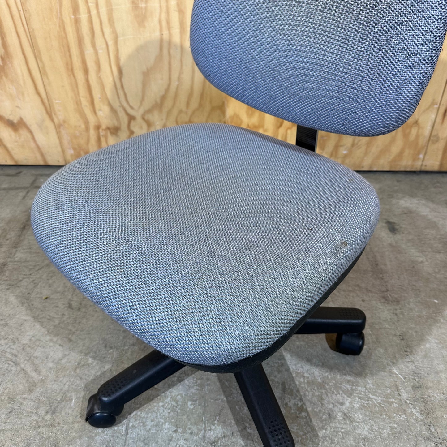 Low-Back Grey Office Chair