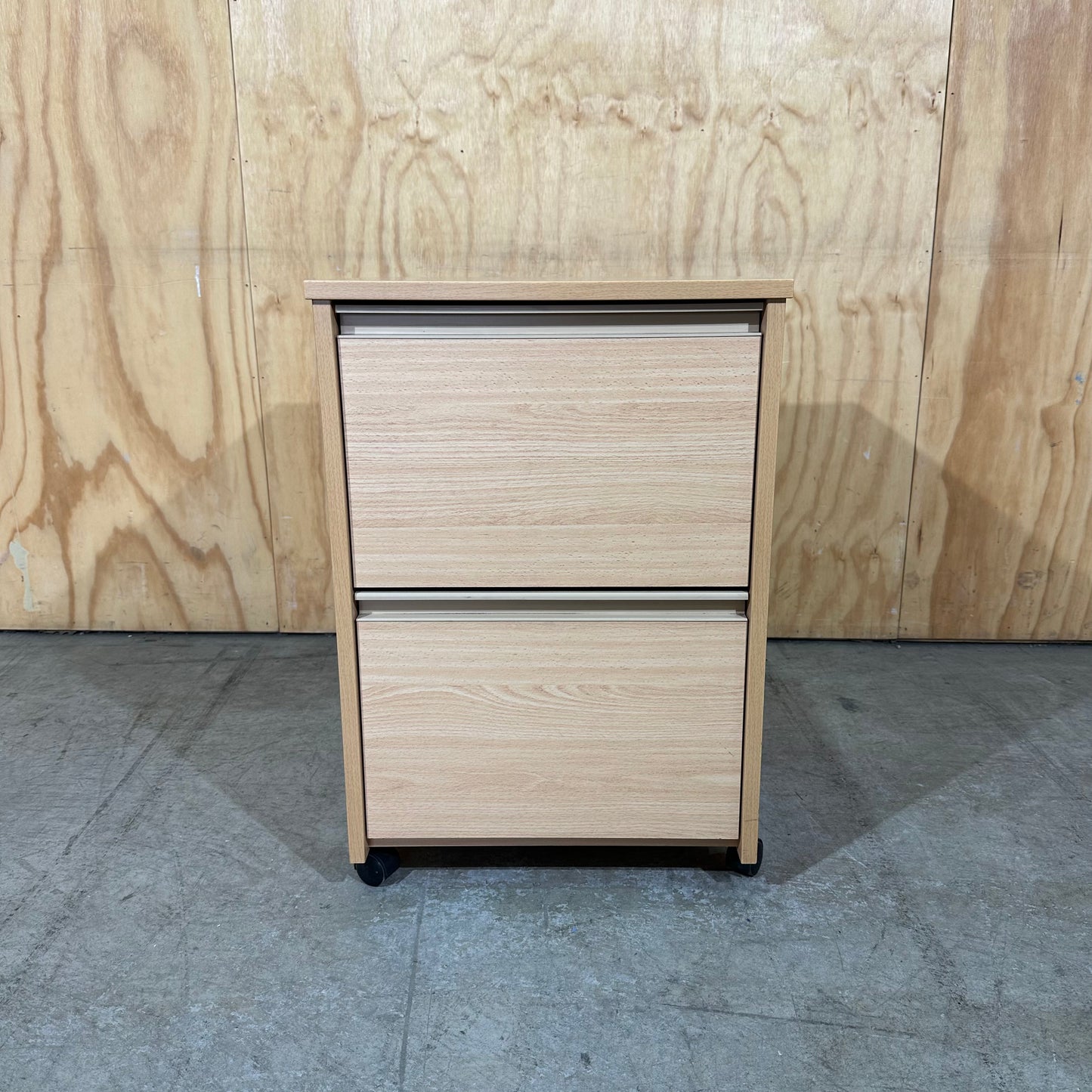 Light Wooden Veneer Pedestal