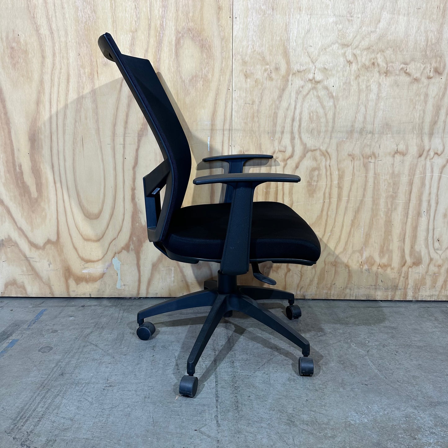 Pago Meshback Task Chair