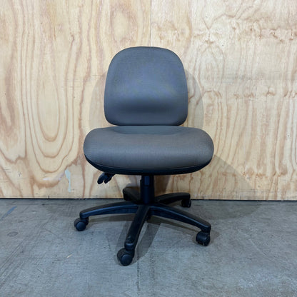 Eclipse Medium Back 3-Lever Ergonomic Task Chair